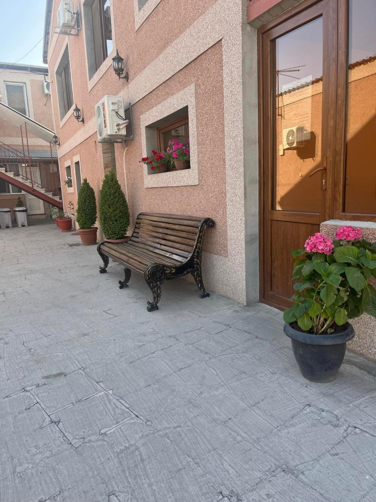 Styopa Hotel Erywań Zewnętrze zdjęcie