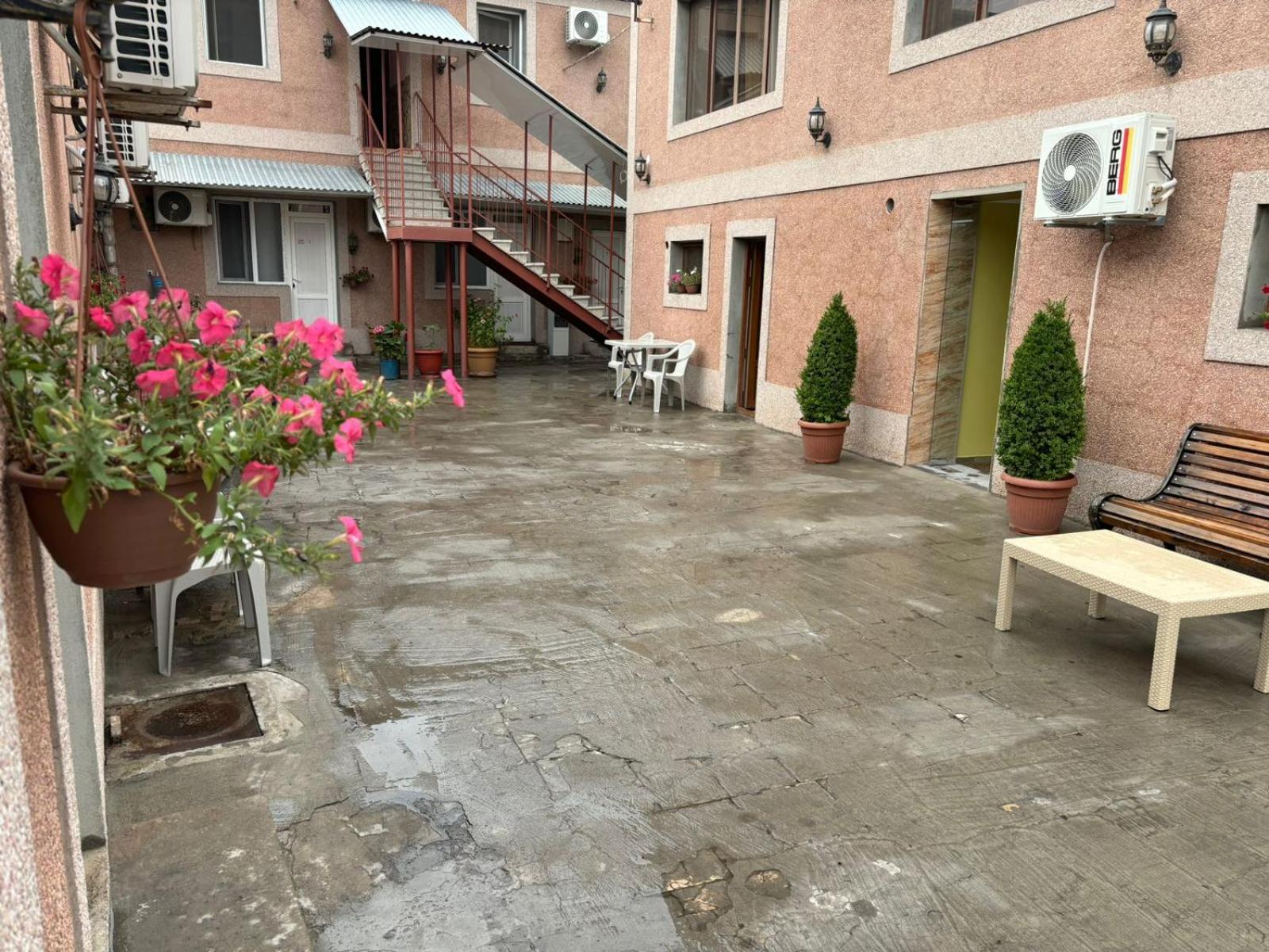 Styopa Hotel Erywań Zewnętrze zdjęcie