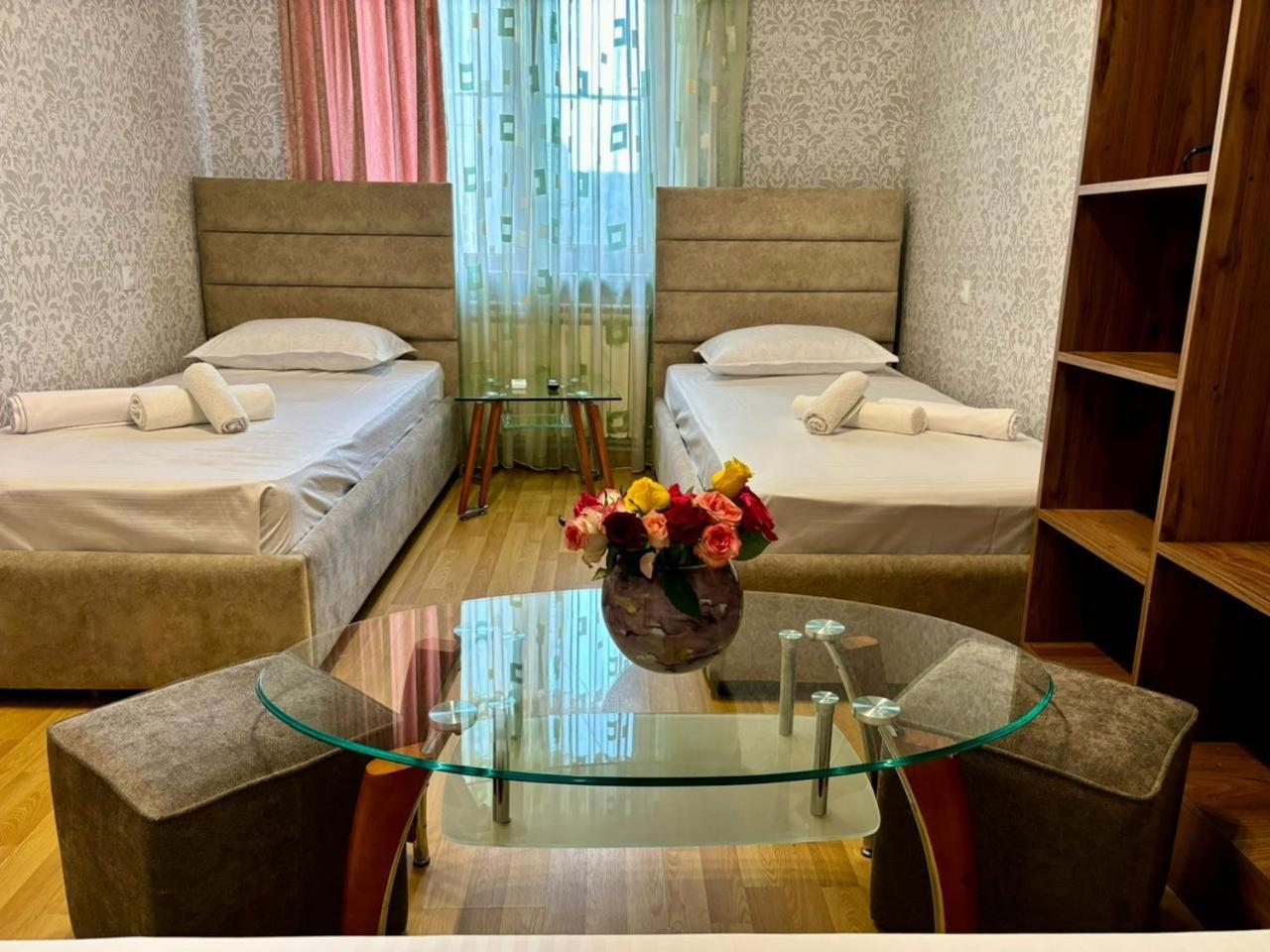 Styopa Hotel Erywań Zewnętrze zdjęcie